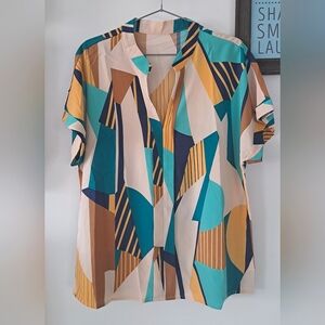 Emery Rose Geometric Print Blouse